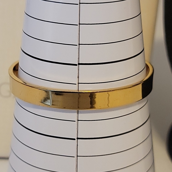 Good As Gold Cuff Bracelet Gold Tone Crystal Ends Spade Mark - Picture 10 of 10